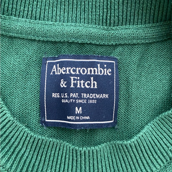 Abercrombie and Fitch Green Crewneck Sweater - Picture 2 of 3